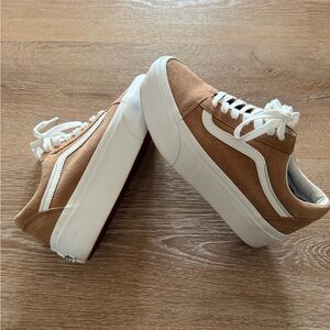 Tan platform Vans women’s shoes size 7.5